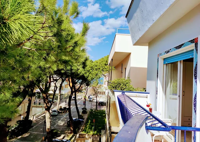 Hotel Adria B&B - Colazione Fino Alle 12