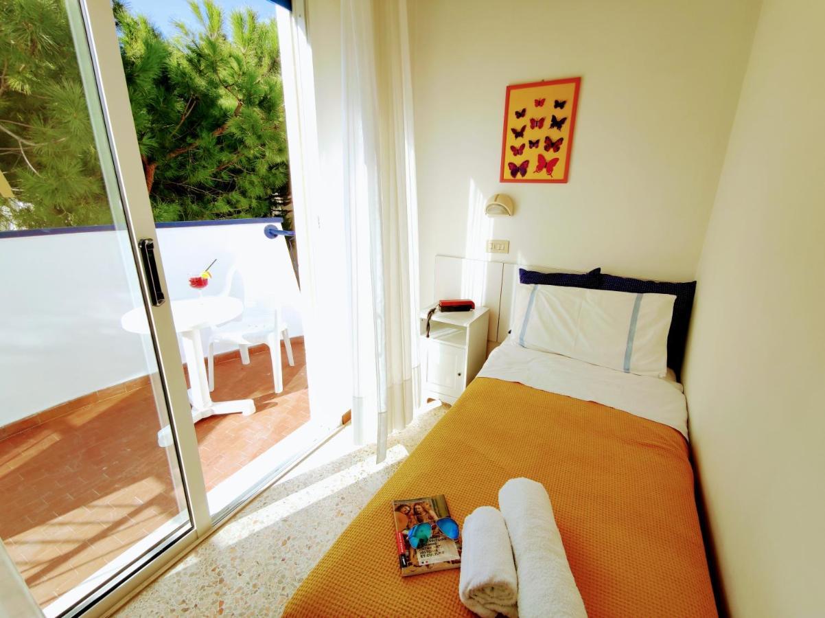Adria - Colazione Fino Alle 12 Hotel Misano Adriatico