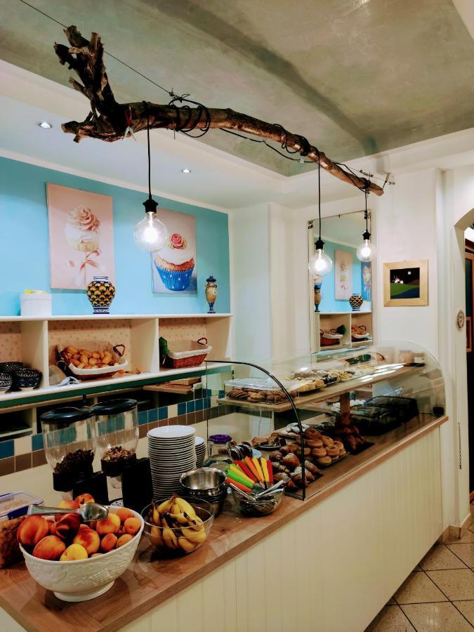 Hotel Adria - Colazione Fino Alle 12 3*