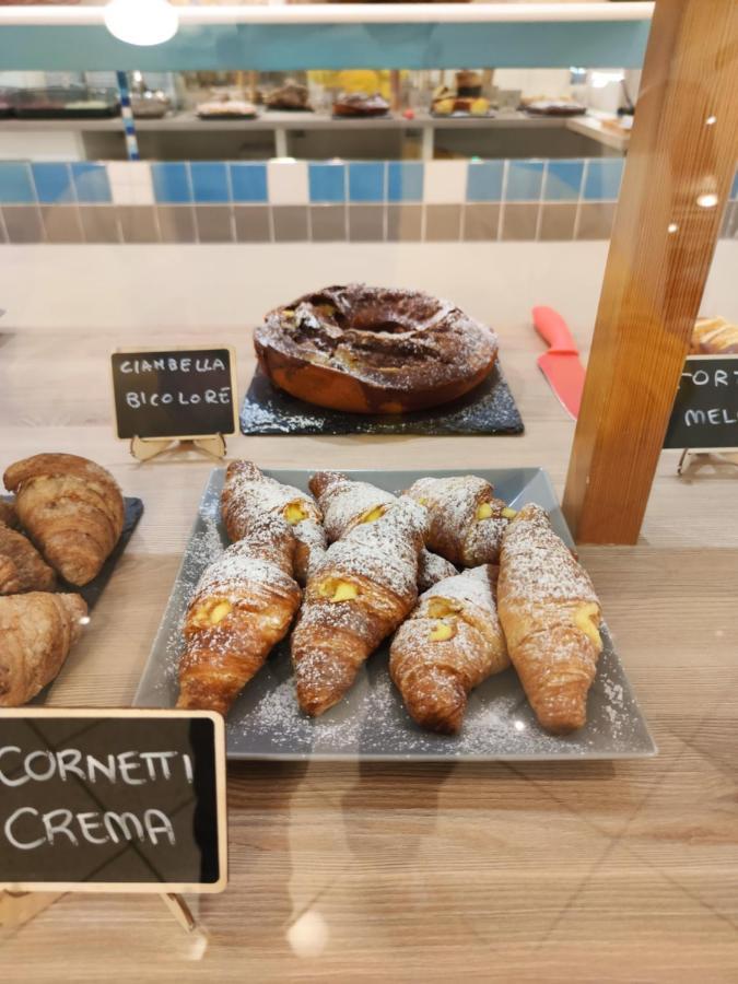 Adria - Colazione Fino Alle 12 Hotel 3*