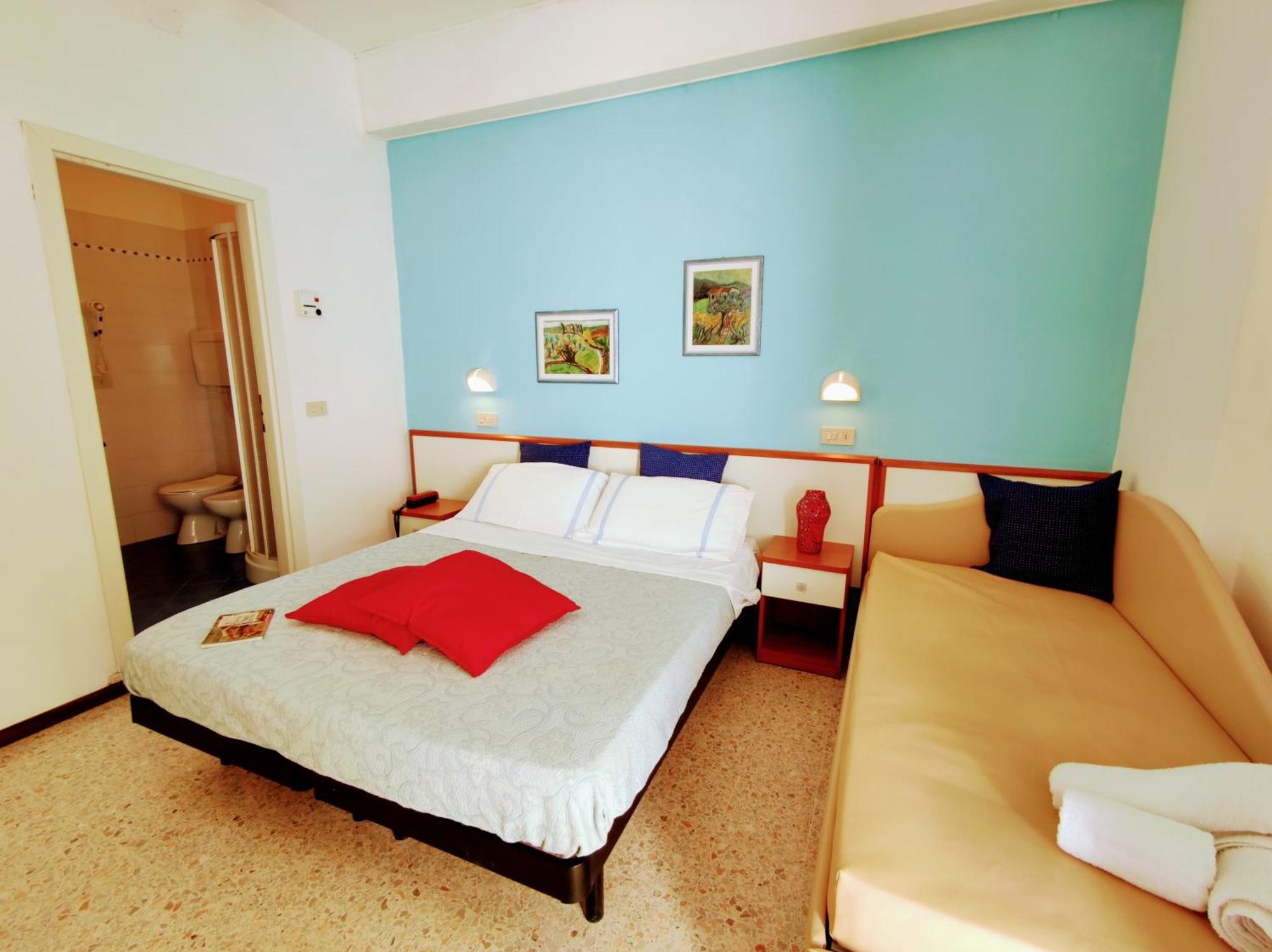 Adria - Colazione Fino Alle 12 Hotel